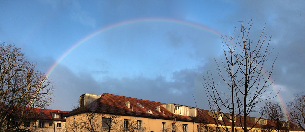A rainbow over Sierenzerstrasse